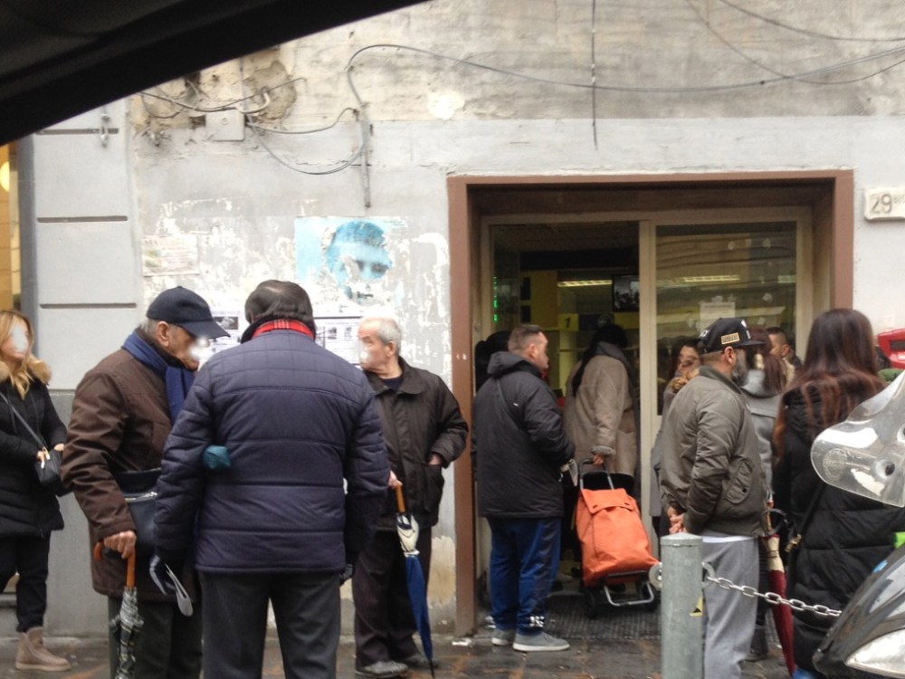 pouf postale via vergini